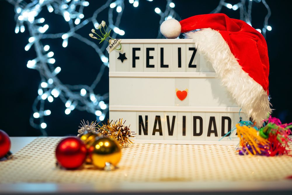 Qué escribir en una tarjeta de Navidad (familia y empresa)